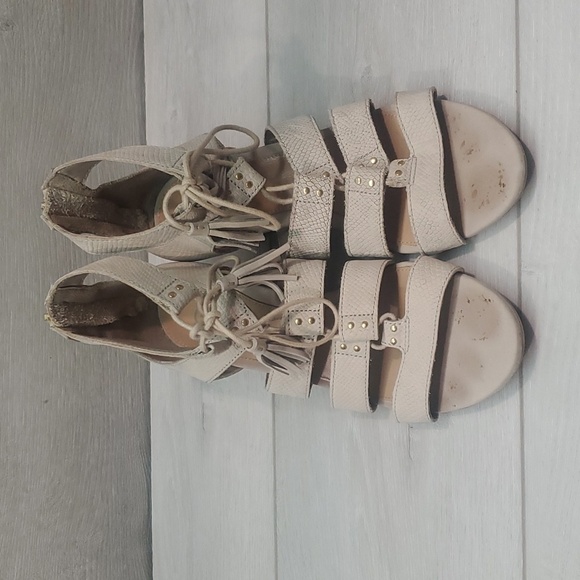 Ugg Australia Women Yasmin Snake Leather Ankle Zip Back Wedge Sandals shoes 7.5 - Picture 3 of 12